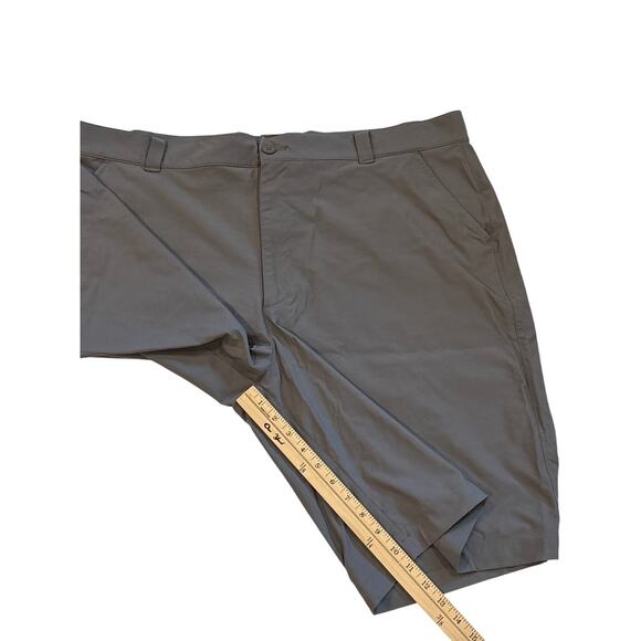 Under Armour Golf Shorts Mens Size 42 Loose Gray Performance Stretch Lightweight - Picture 6 of 7